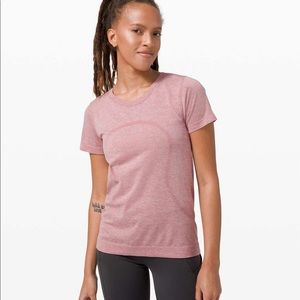 Lululemon swiftly 2.0 relaxed fit short sleeve
